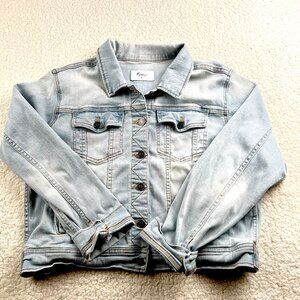 KANCAN Light Wash Denim Jacket Size XL